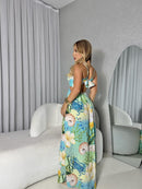 Vestido Longo com Recortes e Estampa Exclusiva